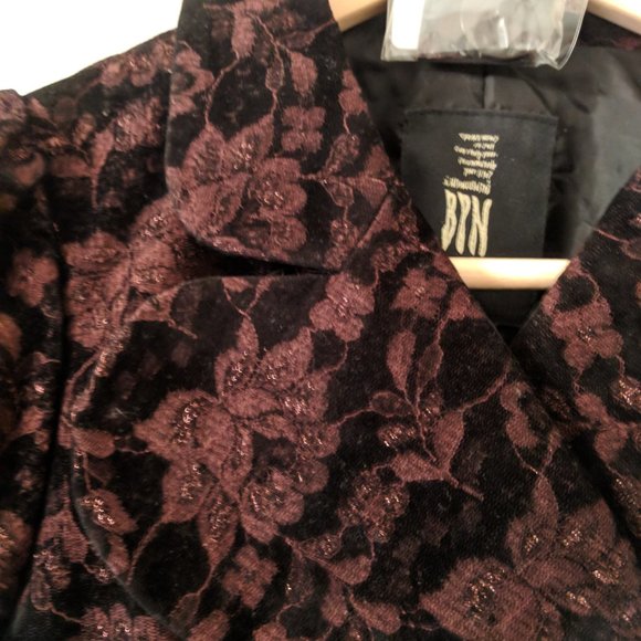 Gothic Lolita Japanese Brand Velvet Brocade Jacket - Perfect for Fall/Winter '22 - Picture 12 of 16